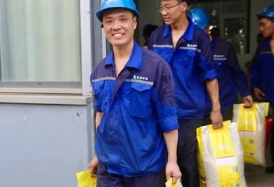 L'azienda Hesheng offre vantaggi del Festival di metà autunno a tutti i dipendenti