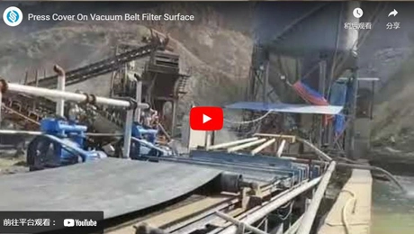 Coperchio della pressa sulla superficie del filtro della cinghia del vuoto